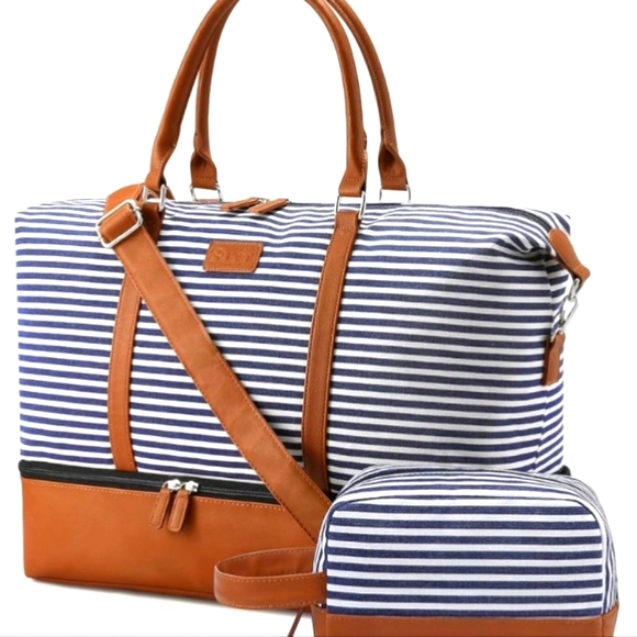 Sucipi NWOT Navy & Tan Weekender and Toiletry Bag - Picture 1 of 13